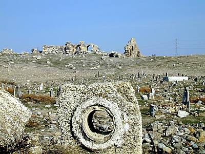 Laodicea aqueduct piece with bathhouse remains